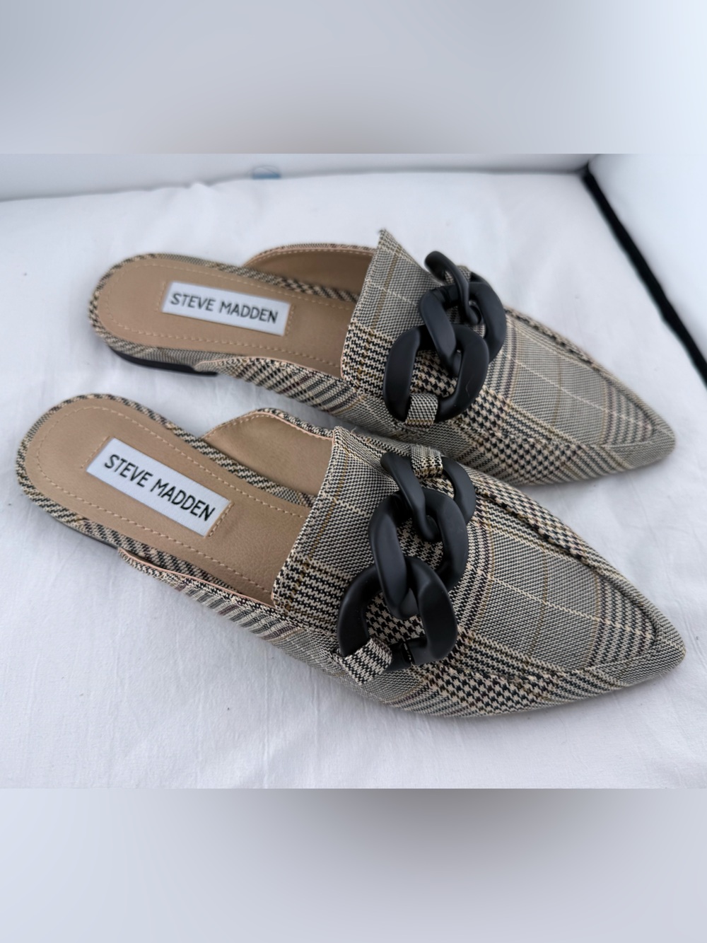 Steve Madden Plaid Pointed-Toe Mules with Black Chain Accent - Picture 1 of 3